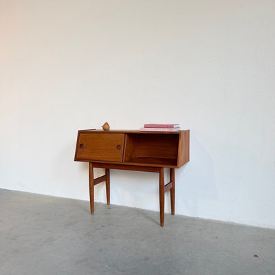 
                  
                    Vintage klein sideboard teak Aksel Kjersgaard
                  
                
