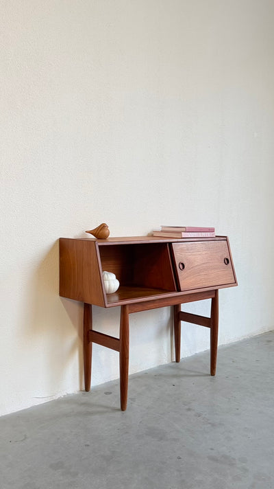 
                  
                    Vintage klein sideboard teak Aksel Kjersgaard
                  
                
