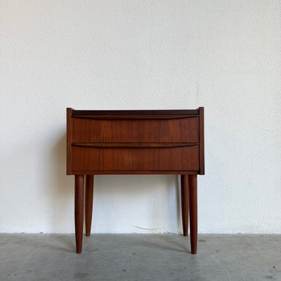 
                  
                    Klein vintage teak ladekastje 2*
                  
                