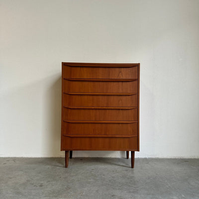 
                  
                    A - Paleishotel ladekast 6* teak - LOUI.STORE
                  
                