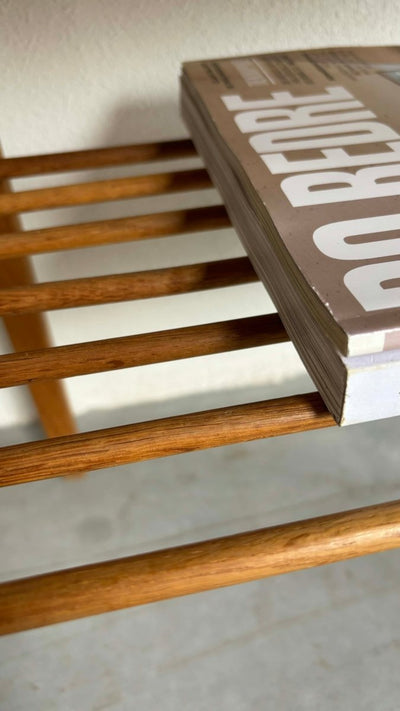 
                  
                    Bijzettafel houten rekje - LOUI.STORE
                  
                