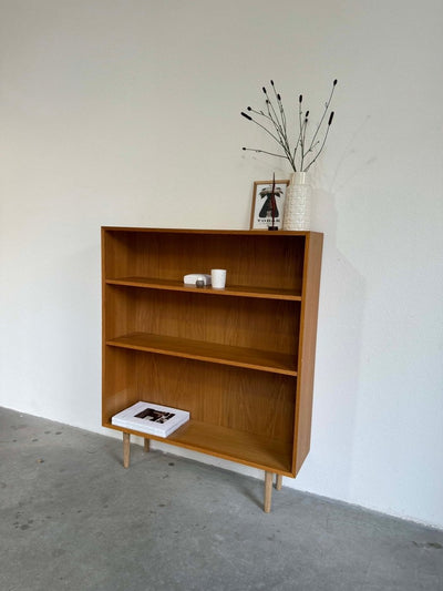 
                  
                    Boekenkast eiken - LOUI.STORE
                  
                