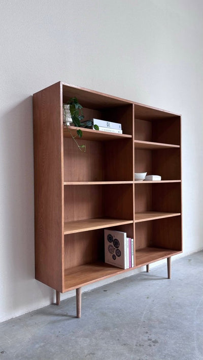 
                  
                    Boekenkast FM in eiken - LOUI.STORE
                  
                