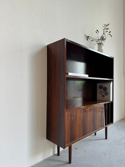 
                  
                    Boekenkast palissander met bar - LOUI.STORE
                  
                