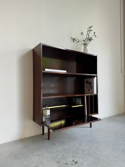 
                  
                    Boekenkast palissander met bar - LOUI.STORE
                  
                