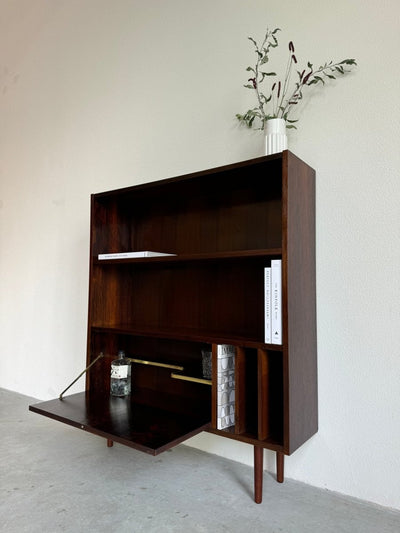 
                  
                    Boekenkast palissander met bar - LOUI.STORE
                  
                