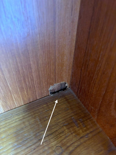 
                  
                    Boekenkast schuifdeuren teak - LOUI.STORE
                  
                