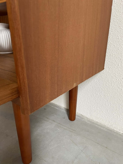 
                  
                    Boekenkast smal met klep - LOUI.STORE
                  
                