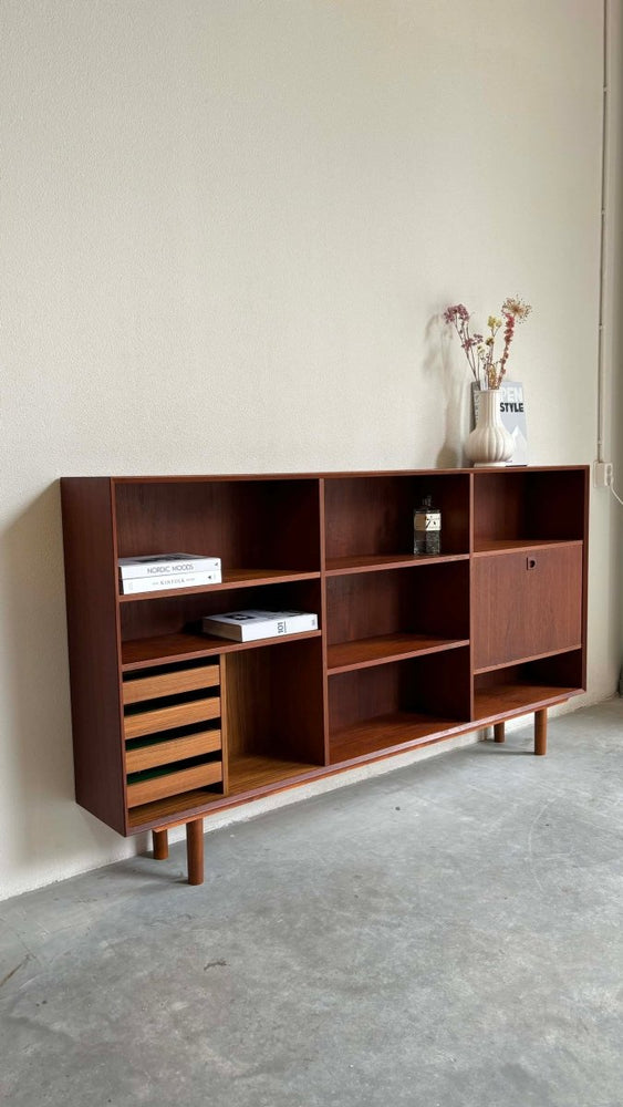 Boekenkast XL in teak - LOUI.STORE