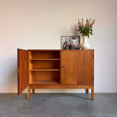Børge Mogensen sideboard model 132 - LOUI.STORE