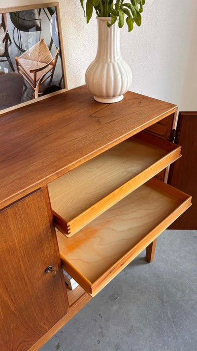 
                  
                    Børge Mogensen sideboard model 132 - LOUI.STORE
                  
                