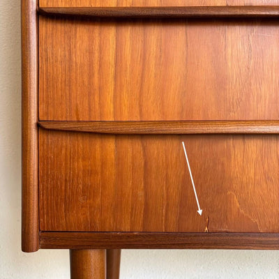 
                  
                    Brede vintage Deense ladekast teak - LOUI.STORE
                  
                