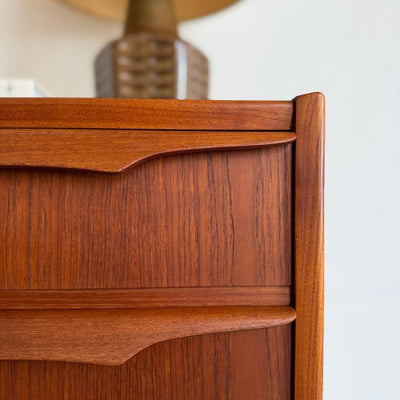 
                  
                    Brede vintage ladekast 5* teak - LOUI
                  
                