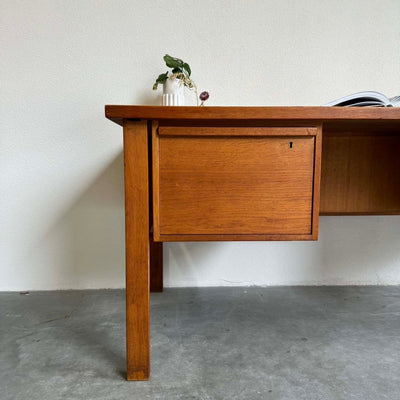 
                  
                    Bureau XL eiken - LOUI.STORE
                  
                