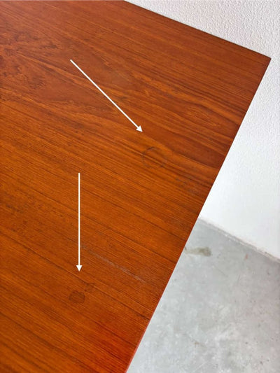 
                  
                    Bureau XL in teak - LOUI.STORE
                  
                