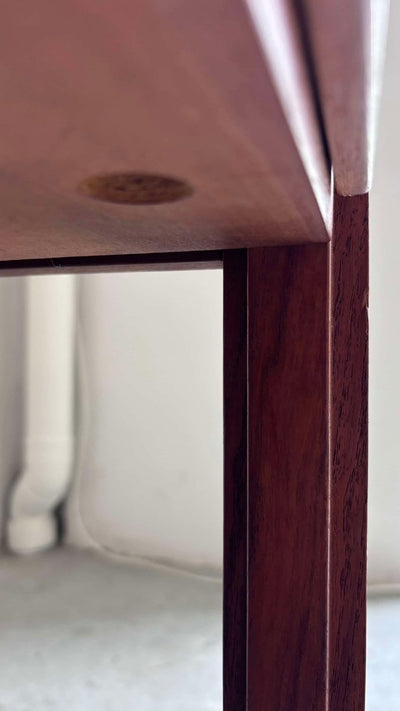 
                  
                    Bureau XL in teak - LOUI.STORE
                  
                