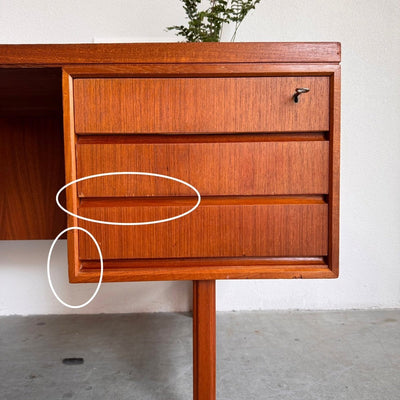 
                  
                    Deens design bureau Omann Jun - twee zijdig - LOUI.STORE
                  
                