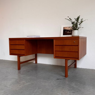 Deens design bureau Omann Jun - twee zijdig - LOUI.STORE