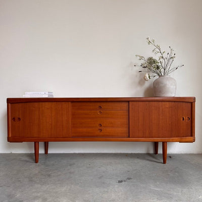 Deens design sideboard H.W. Klein teak - LOUI.STORE