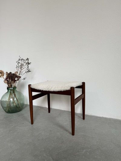 Deens krukje fluffy - LOUI.STORE