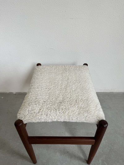 
                  
                    Deens krukje fluffy - LOUI.STORE
                  
                