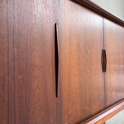 
                  
                    Deens palissander highboard Farsø Stolefabrik - LOUI
                  
                