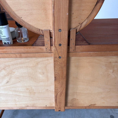 
                  
                    Deense vintage kaptafel - ladekast teak - LOUI
                  
                