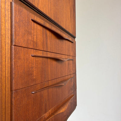 
                  
                    Design highboard door Johannes Andersen teak en eiken - LOUI.STORE
                  
                