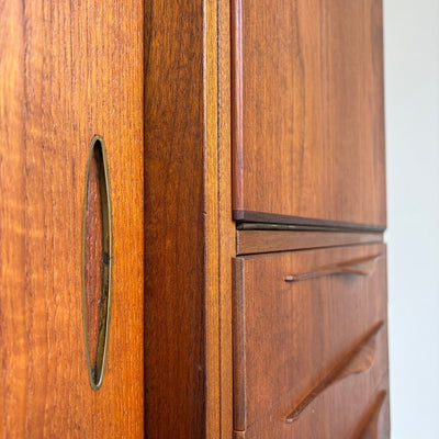 
                  
                    Design highboard door Johannes Andersen teak en eiken - LOUI.STORE
                  
                