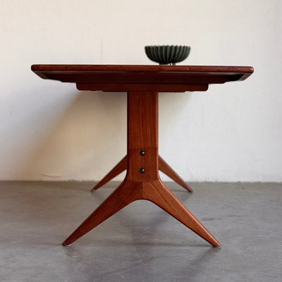 
                  
                    Design salontafel door Johannes Andersen teak - LOUI.STORE
                  
                
