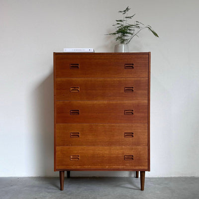 Diepe ladekast 5* in teak - LOUI.STORE