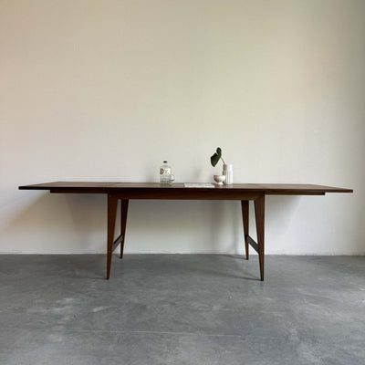 
                  
                    Eettafel Poul Cadovius met klapbladen - LOUI.STORE
                  
                