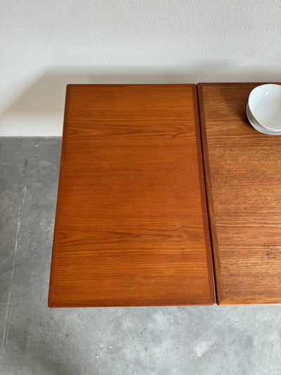 
                  
                    Eettafel teak uitschuifbaar - LOUI.STORE
                  
                