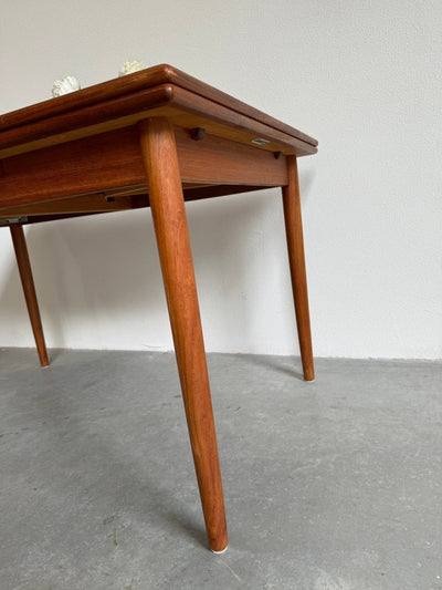 
                  
                    Eettafel teak uitschuifbaar - LOUI.STORE
                  
                