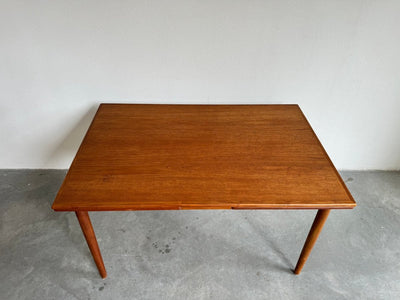 
                  
                    Eettafel teak uitschuifbaar - LOUI.STORE
                  
                