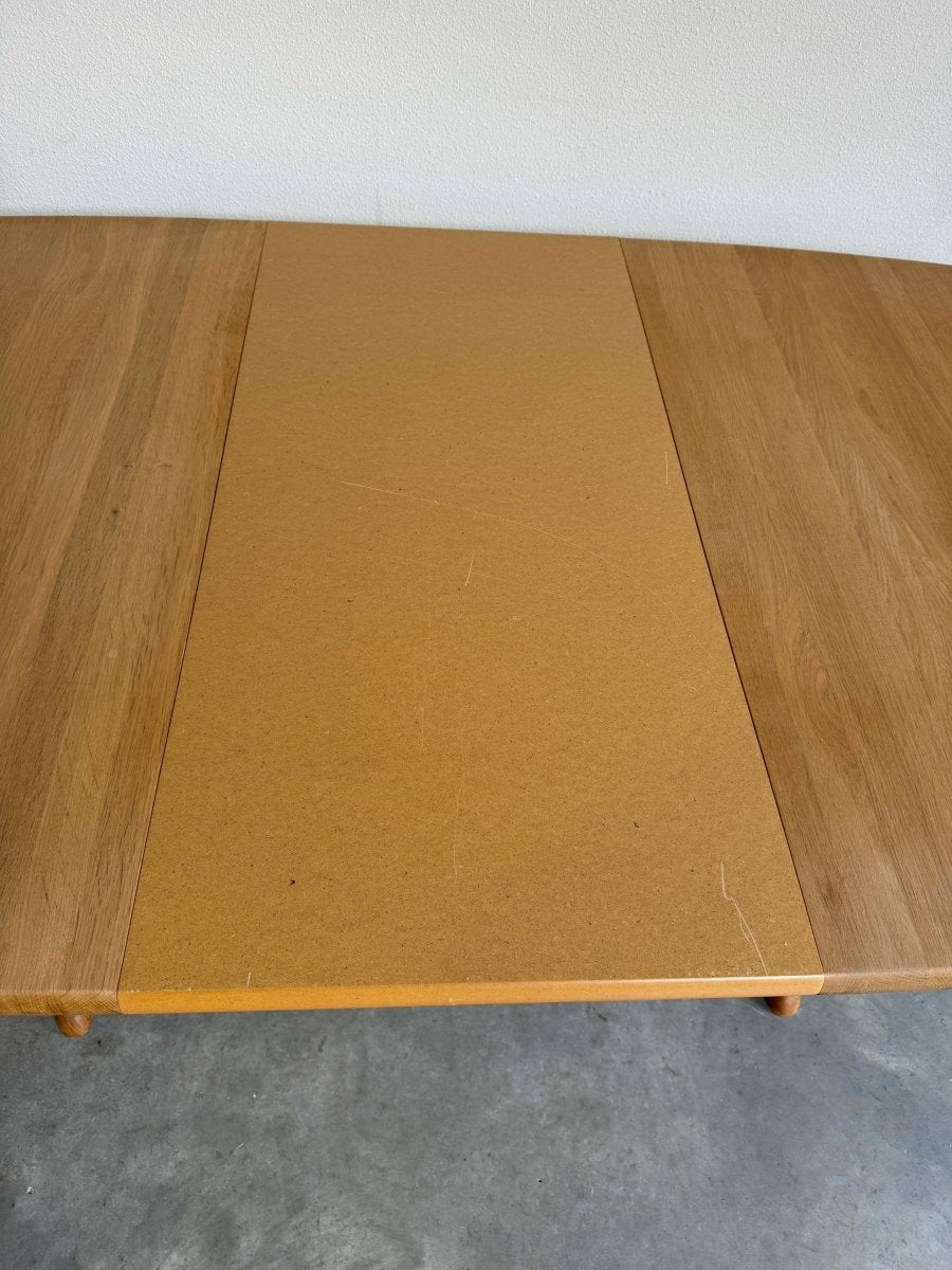 
                  
                    Eettafel uitschuifbaar eiken Gangsø - LOUI.STORE
                  
                