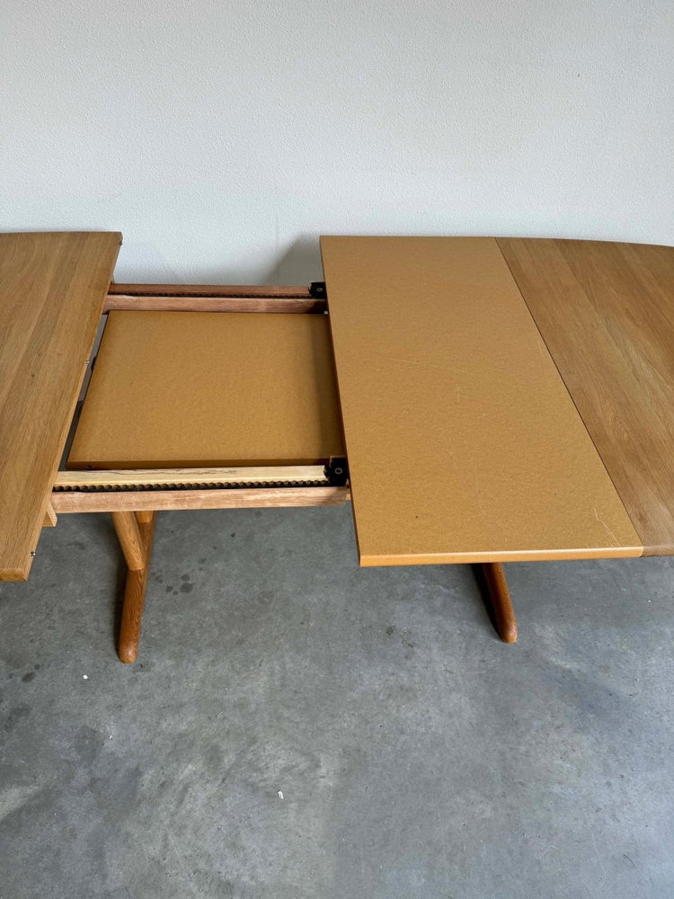 
                  
                    Eettafel uitschuifbaar eiken Gangsø - LOUI.STORE
                  
                