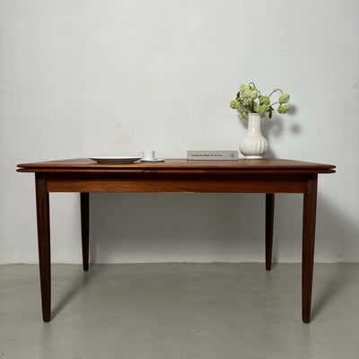 
                  
                    Eettafel uitschuifbaar teak overlap - LOUI.STORE
                  
                