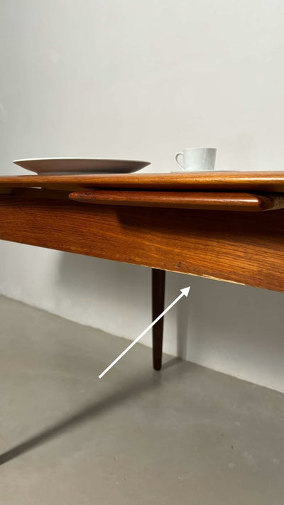
                  
                    Eettafel uitschuifbaar teak overlap - LOUI.STORE
                  
                