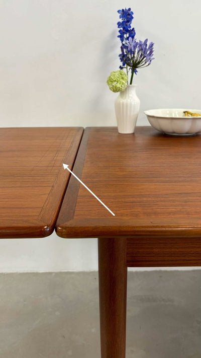 
                  
                    Eettafel uitschuifbaar teak rand - LOUI.STORE
                  
                