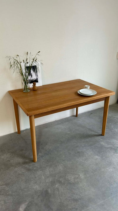 
                  
                    Eiken eettafel uitschuifbaar - LOUI.STORE
                  
                