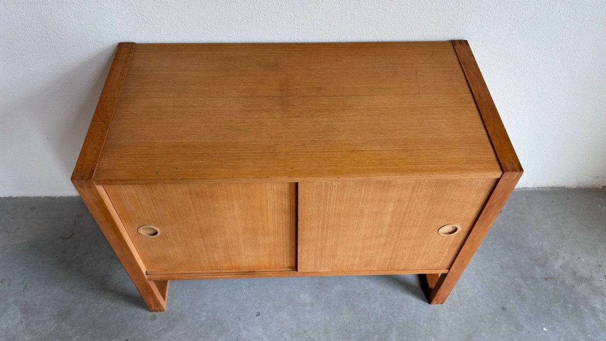 
                  
                    Eiken sideboard staand frame - LOUI.STORE
                  
                