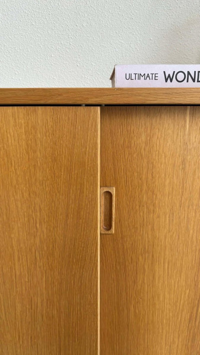 
                  
                    Eiken sideboard verborgen lades - LOUI.STORE
                  
                