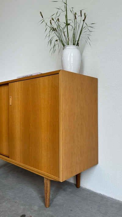 
                  
                    Eiken sideboard verborgen lades - LOUI.STORE
                  
                