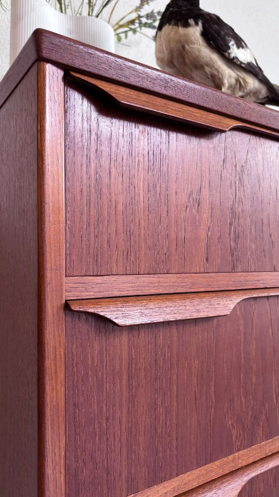 
                  
                    Grote vintage ladekast teak - LOUI.STORE
                  
                