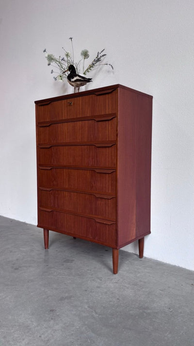 
                  
                    Grote vintage ladekast teak - LOUI.STORE
                  
                