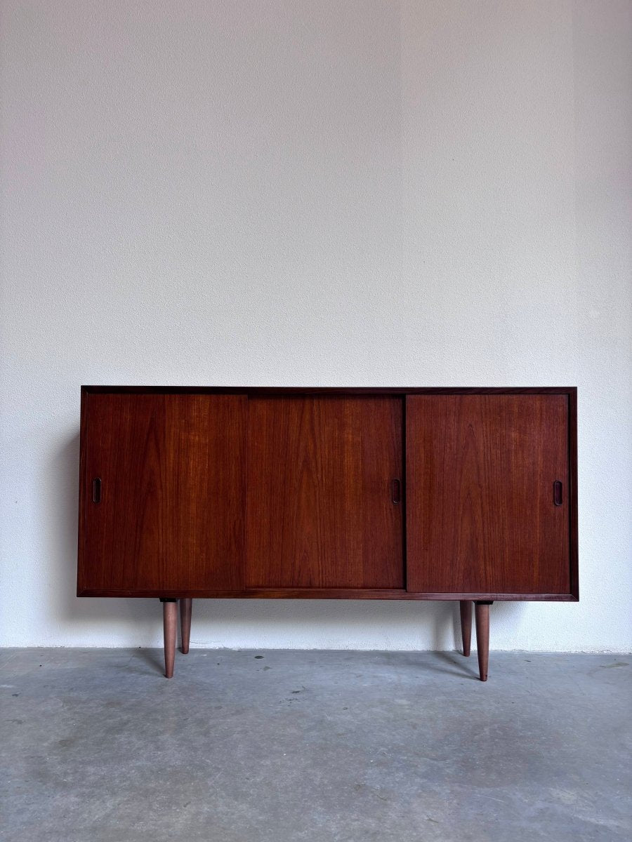 
                  
                    Highboard ondiep teak - LOUI.STORE
                  
                