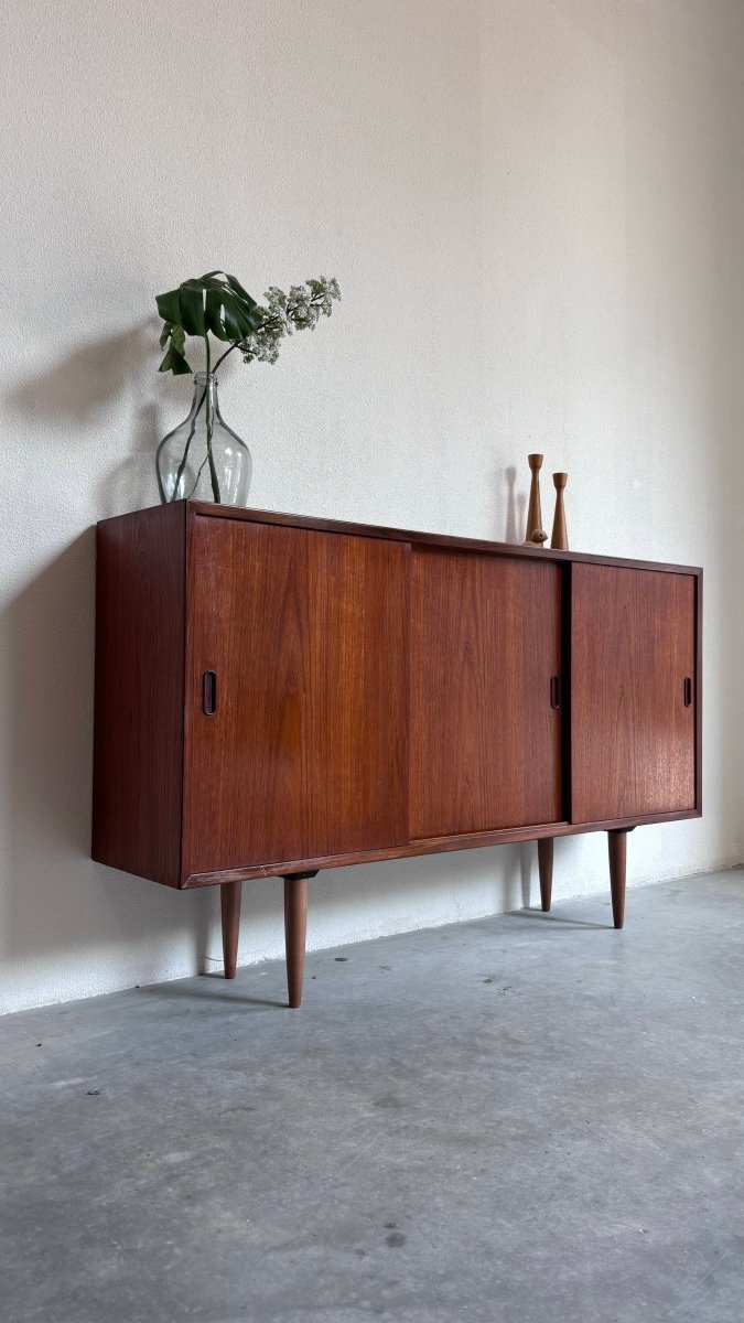 
                  
                    Highboard ondiep teak - LOUI.STORE
                  
                