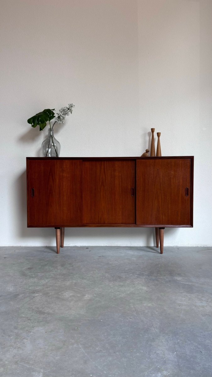 
                  
                    Highboard ondiep teak - LOUI.STORE
                  
                