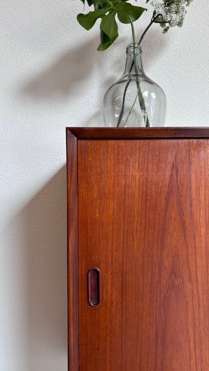 
                  
                    Highboard ondiep teak - LOUI.STORE
                  
                